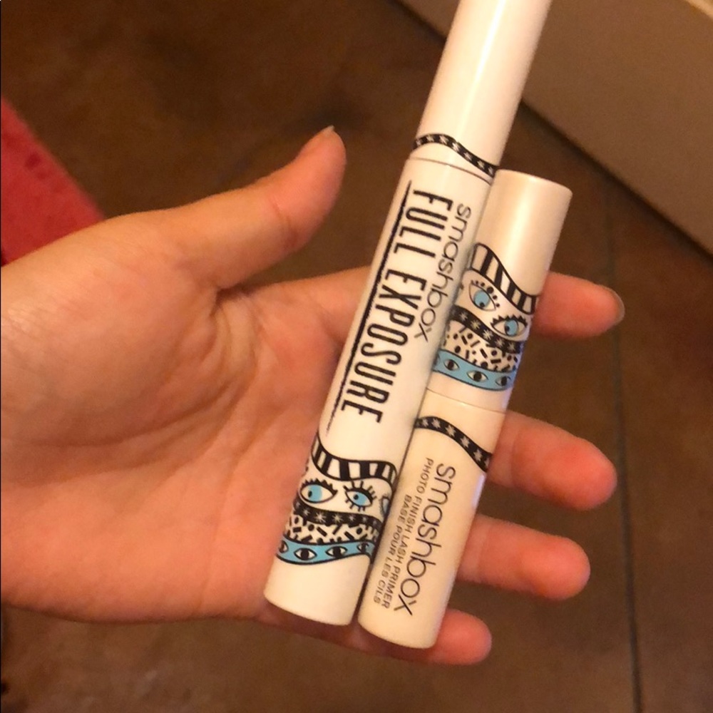 Mascara and mascara primer